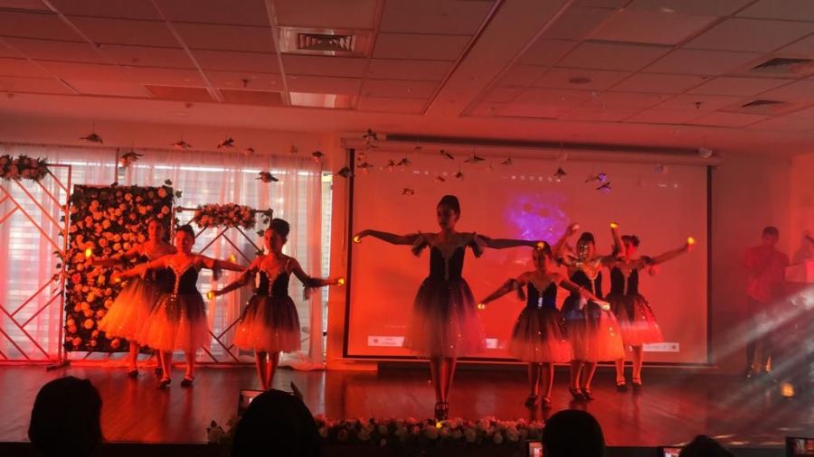 الجماهيري المزرعة يحتفل في اختتام السنة لدورة الباليه